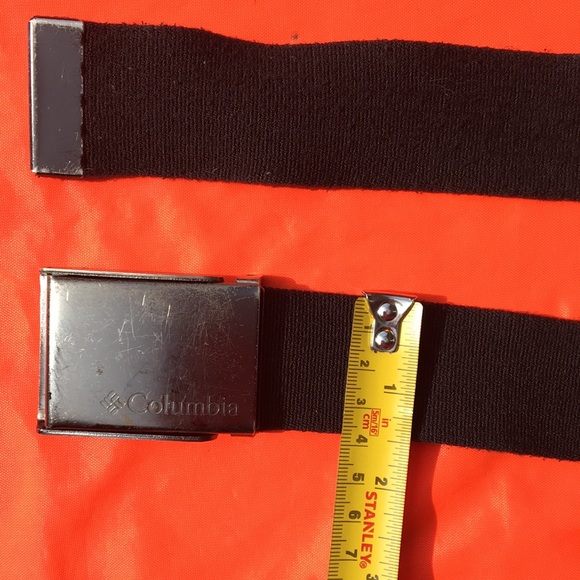 Columbia web belt 1.5”x46” black w gunmetal black buckle bottle cap opener - Picture 7 of 15